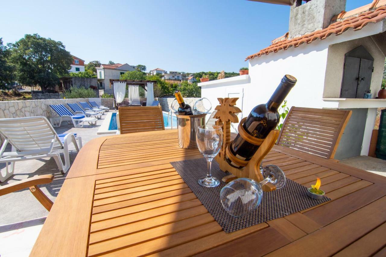 Apartmani Perkovic Gustirna Exterior foto